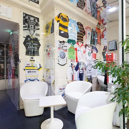 Logis Du Haut-bugey 奥约纳科斯