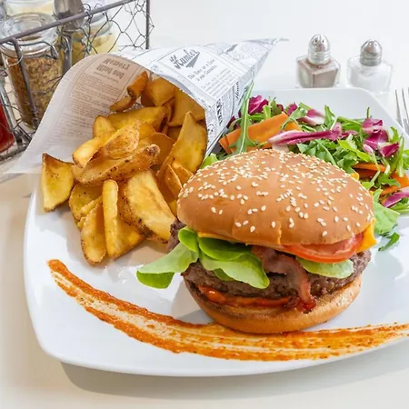 Logis Du Haut-bugey 酒店 3*