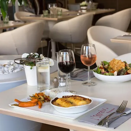 Logis Du Haut-bugey 호텔 3*
