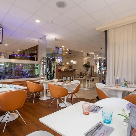 Hotel Logis Du Haut-bugey Oyonnax